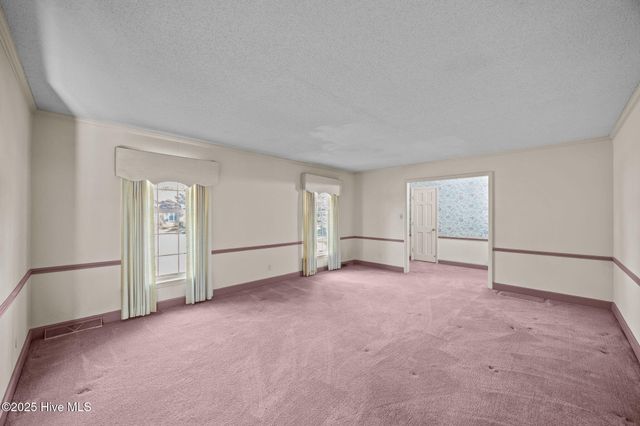 1206 W Highland Avenue, Kinston, NC 28501