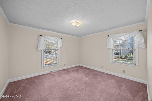 1206 W Highland Avenue, Kinston, NC 28501