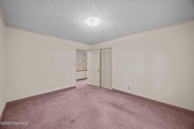 1206 W Highland Avenue, Kinston, NC 28501