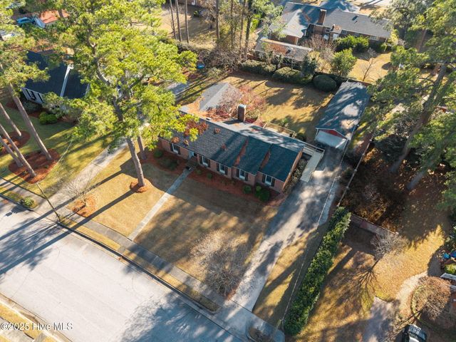 1206 W Highland Avenue, Kinston, NC 28501