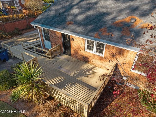 1206 W Highland Avenue, Kinston, NC 28501