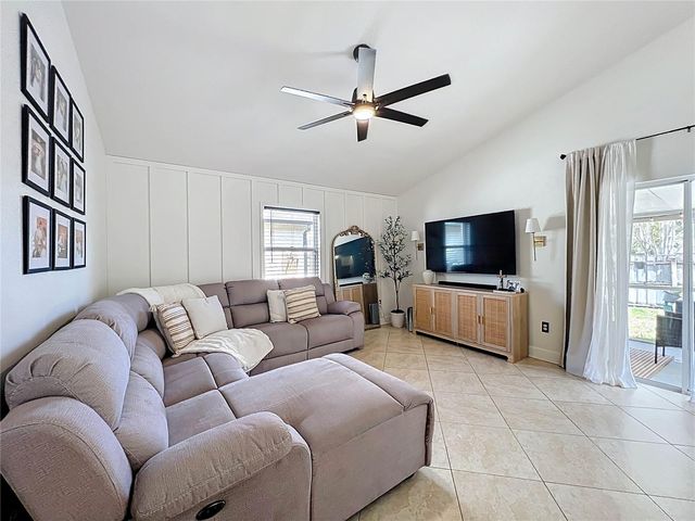 1243 WHISPERING WINDS COURT, Apopka, FL 32703