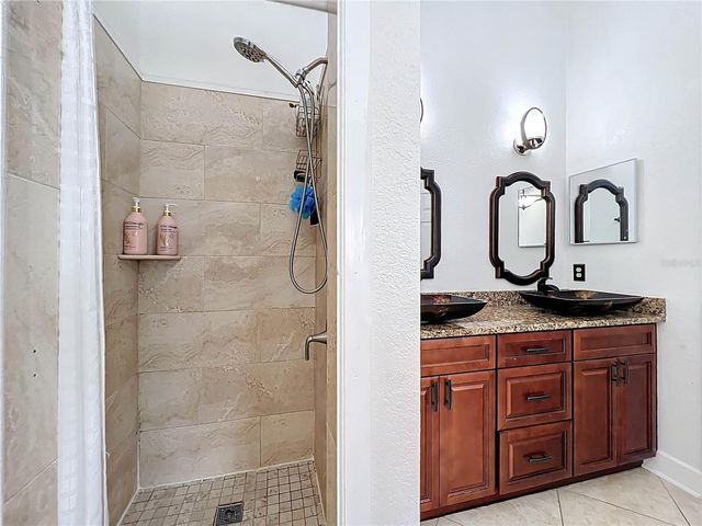 1243 WHISPERING WINDS COURT, Apopka, FL 32703