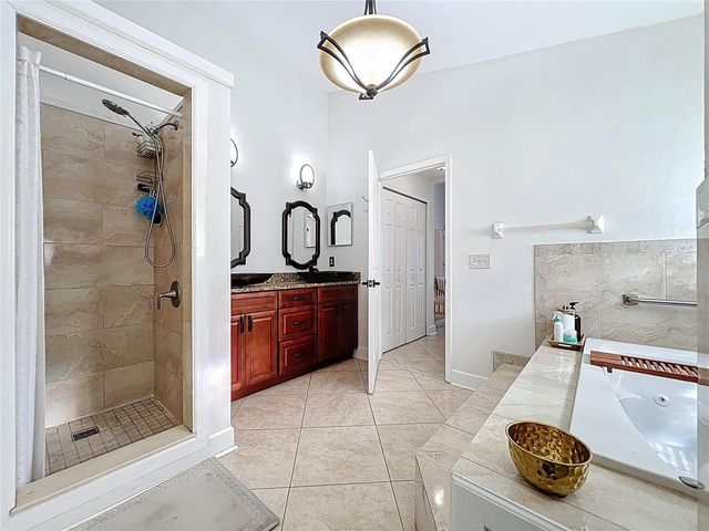 1243 WHISPERING WINDS COURT, Apopka, FL 32703