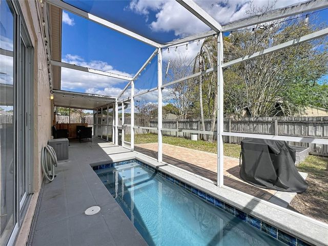 1243 WHISPERING WINDS COURT, Apopka, FL 32703