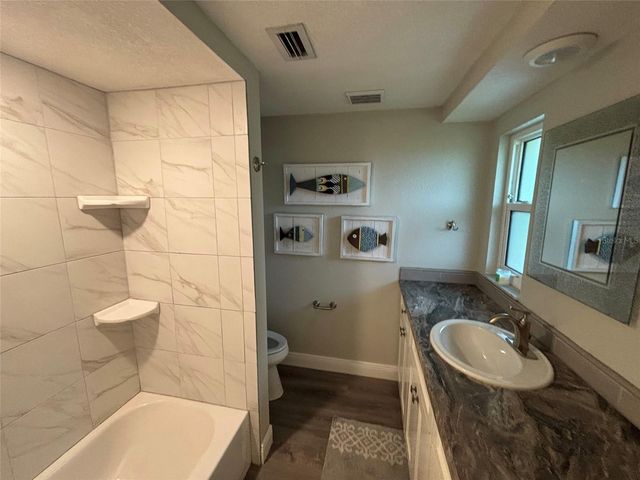 650 HARTFORD DRIVE NW, Port Charlotte, FL 33952