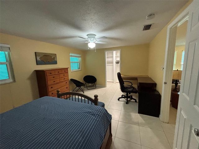 650 HARTFORD DRIVE NW, Port Charlotte, FL 33952