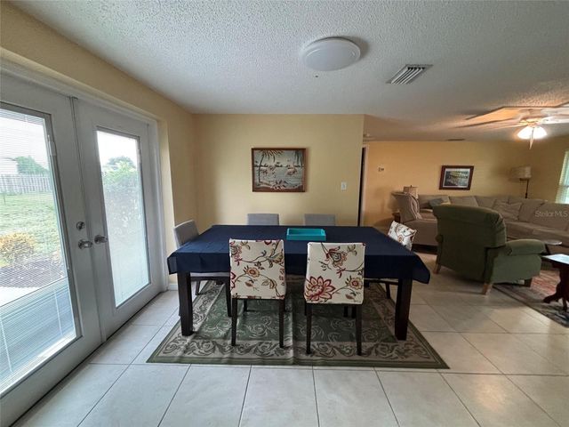 650 HARTFORD DRIVE NW, Port Charlotte, FL 33952