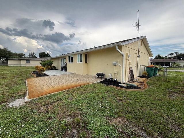650 HARTFORD DRIVE NW, Port Charlotte, FL 33952
