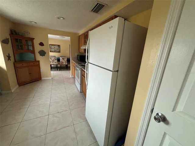 650 HARTFORD DRIVE NW, Port Charlotte, FL 33952