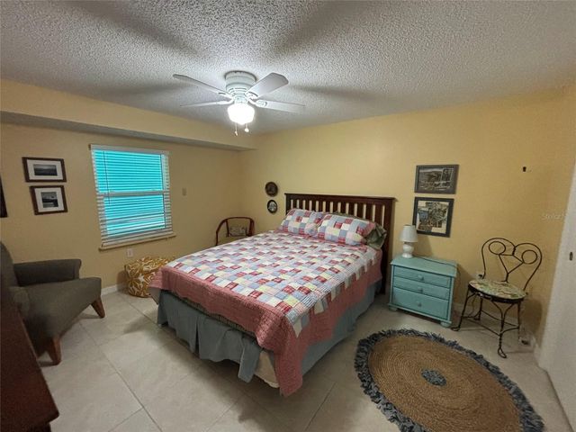 650 HARTFORD DRIVE NW, Port Charlotte, FL 33952