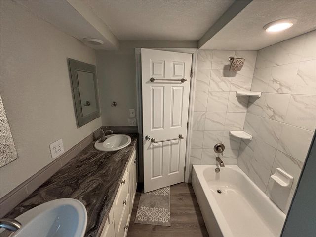 650 HARTFORD DRIVE NW, Port Charlotte, FL 33952