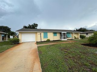 650 HARTFORD DRIVE NW, Port Charlotte, FL 33952