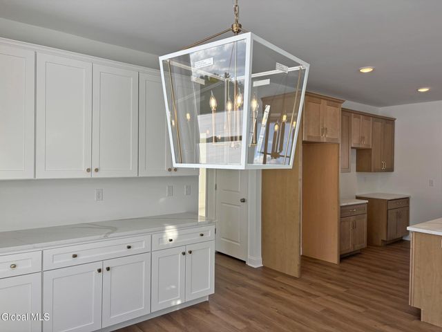 15 Eastpointe Drive, Wilton, NY 12866