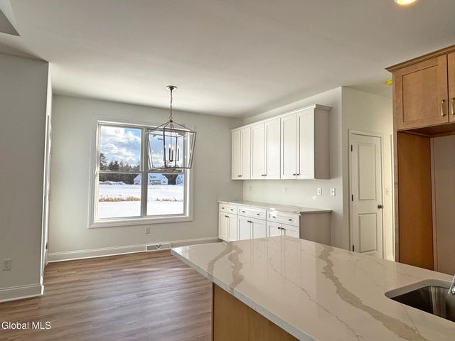 15 Eastpointe Drive, Wilton, NY 12866