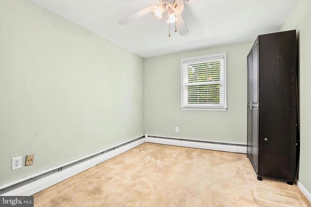 1013 BUNTING RD, Norristown, PA 19403