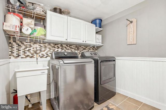 1013 BUNTING RD, Norristown, PA 19403