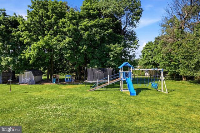 1013 BUNTING RD, Norristown, PA 19403