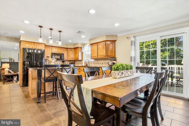 1013 BUNTING RD, Norristown, PA 19403