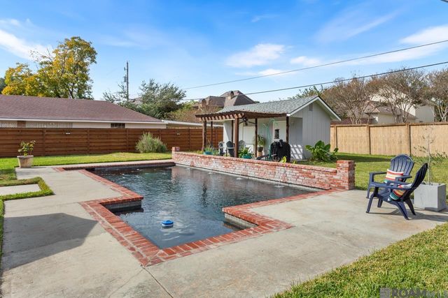 6449 Peggy St, Baton Rouge, LA 70808