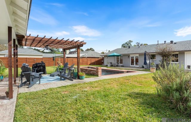 6449 Peggy St, Baton Rouge, LA 70808