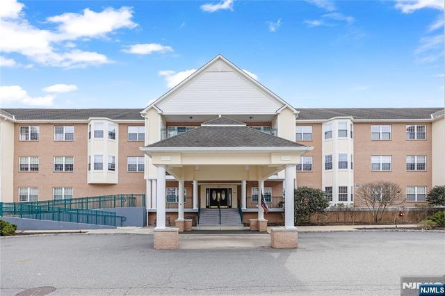 401 Dercole 111, Norwood, NJ 07642