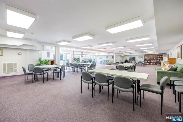 401 Dercole 111, Norwood, NJ 07642