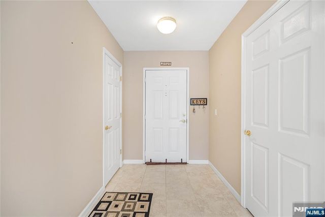 401 Dercole 111, Norwood, NJ 07642