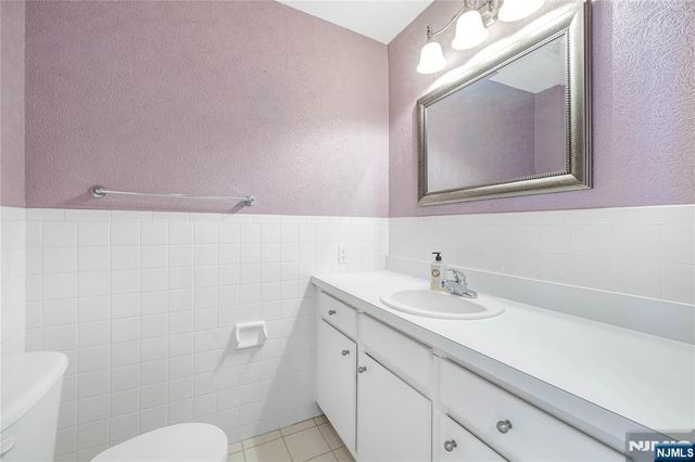 401 Dercole 111, Norwood, NJ 07642