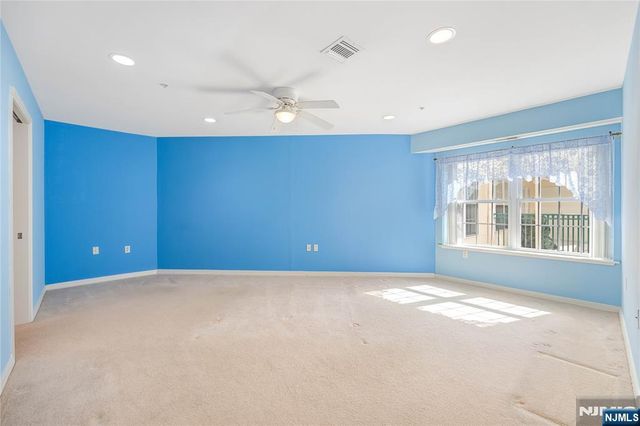 401 Dercole 111, Norwood, NJ 07642