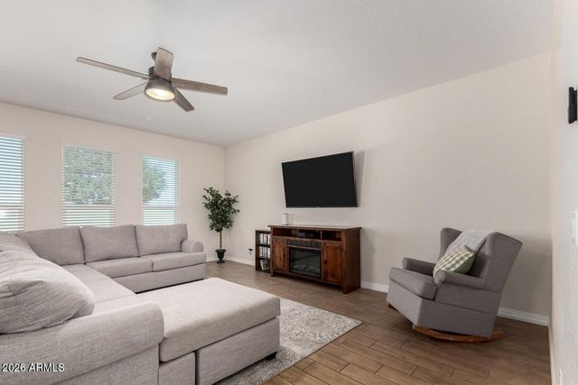 11548 E CORBIN Avenue, Mesa, AZ 85212