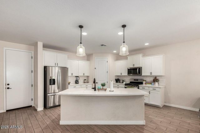 11548 E CORBIN Avenue, Mesa, AZ 85212