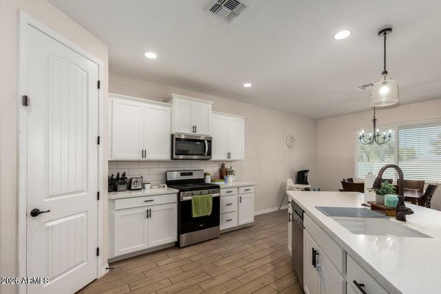 11548 E CORBIN Avenue, Mesa, AZ 85212