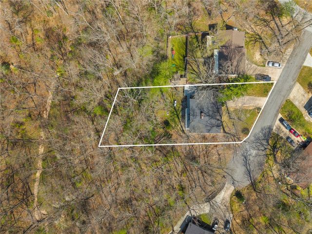 4 Billingsley Lane, Bella Vista, AR 72715