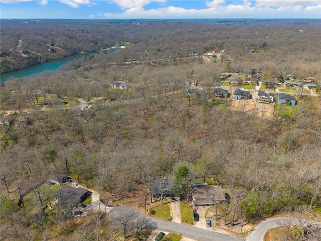 4 Billingsley Lane, Bella Vista, AR 72715