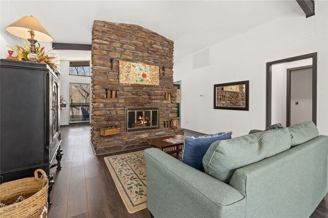 4 Billingsley Lane, Bella Vista, AR 72715