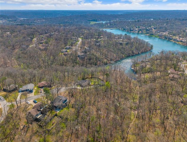 4 Billingsley Lane, Bella Vista, AR 72715