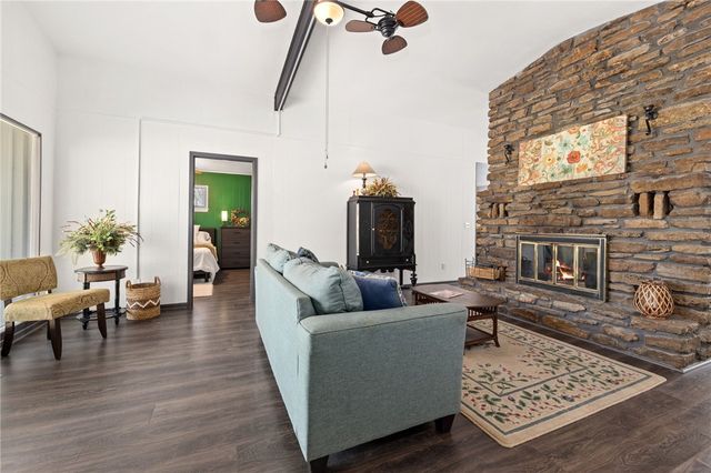 4 Billingsley Lane, Bella Vista, AR 72715