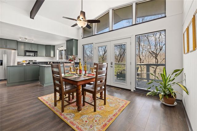 4 Billingsley Lane, Bella Vista, AR 72715