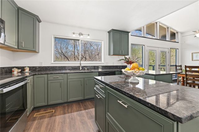 4 Billingsley Lane, Bella Vista, AR 72715