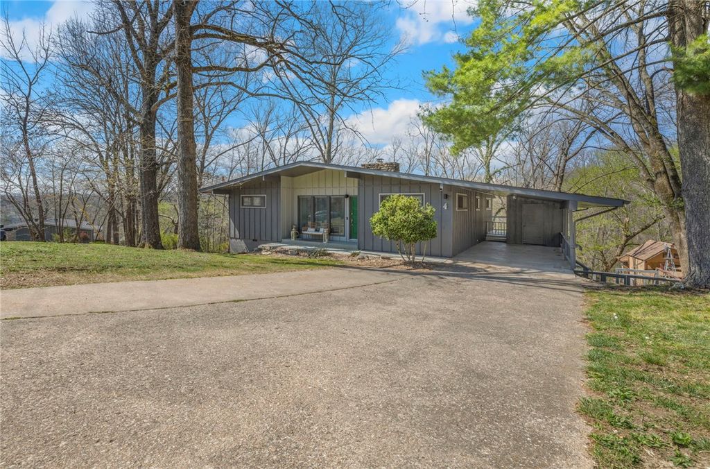 4 Billingsley Lane, Bella Vista, AR 72715