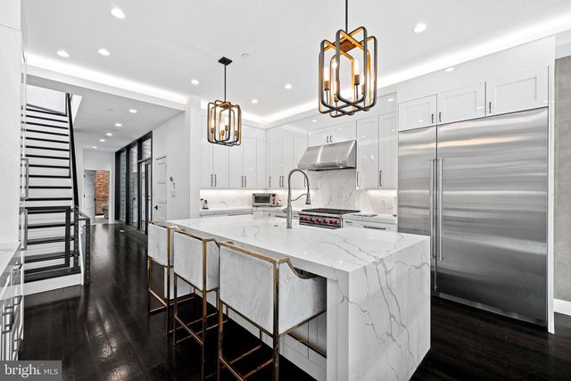 722 N 3RD ST, Philadelphia, PA 19123