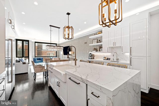 722 N 3RD ST, Philadelphia, PA 19123