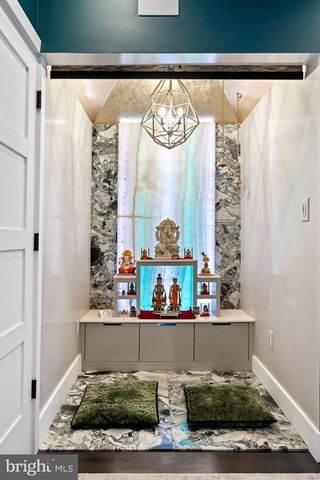 722 N 3RD ST, Philadelphia, PA 19123