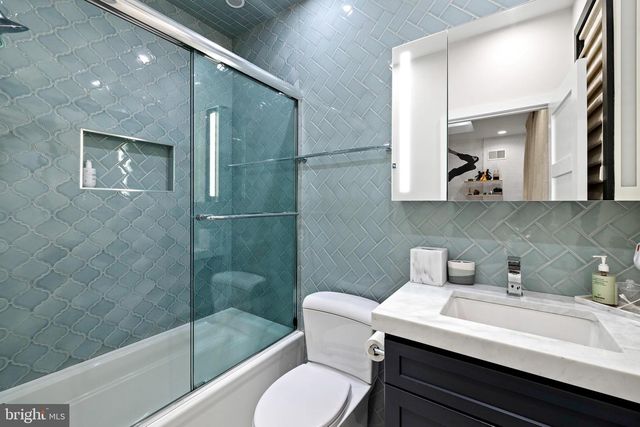 722 N 3RD ST, Philadelphia, PA 19123