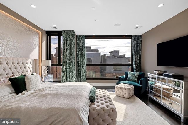 722 N 3RD ST, Philadelphia, PA 19123