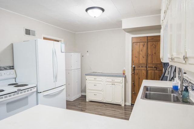 1252 10th Avenue N, Saint Cloud, MN 56303