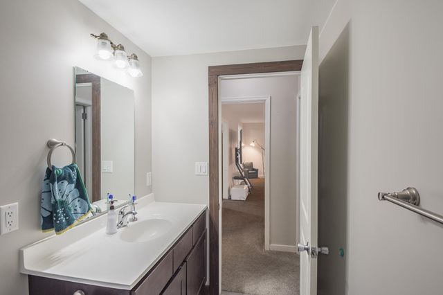 1252 10th Avenue N, Saint Cloud, MN 56303