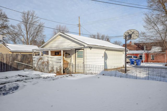 1252 10th Avenue N, Saint Cloud, MN 56303