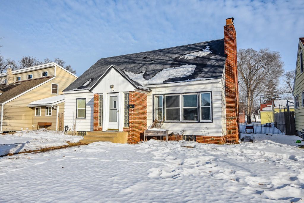 1252 10th Avenue N, Saint Cloud, MN 56303